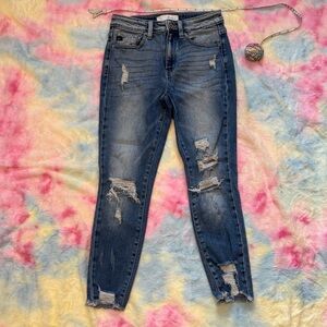 Kancan sz 26 Distressed Blue ankle Jeans